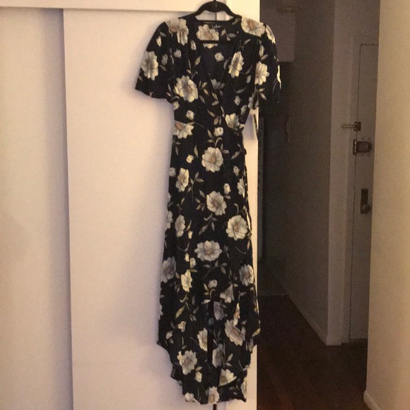 Lulus Dresses & Skirts - Lulus floral print high low wrap dress L
